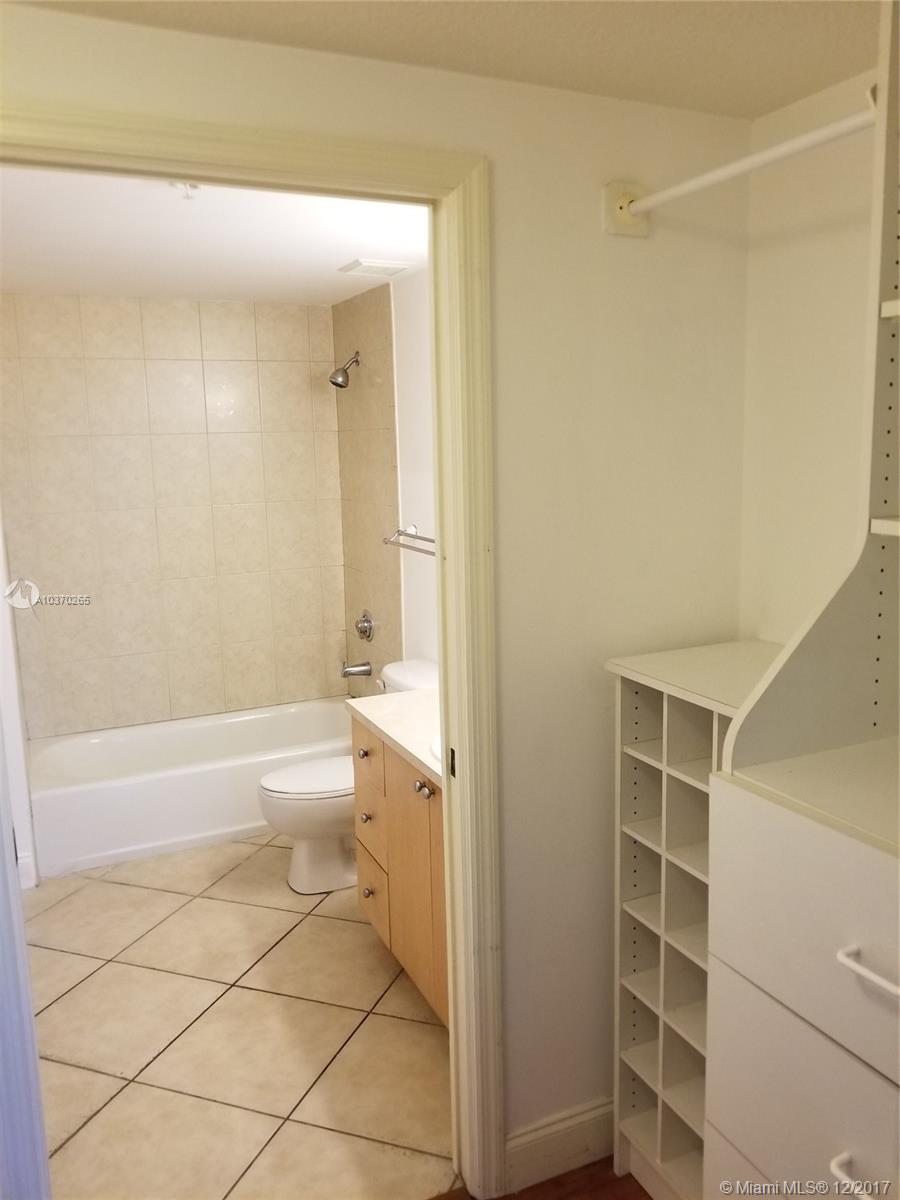 DIXIE GROVE - Residential Lease