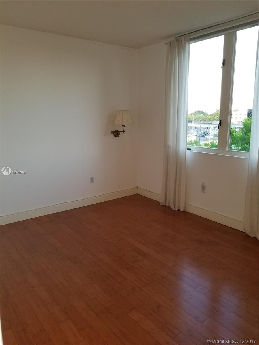 DIXIE GROVE - Residential Lease