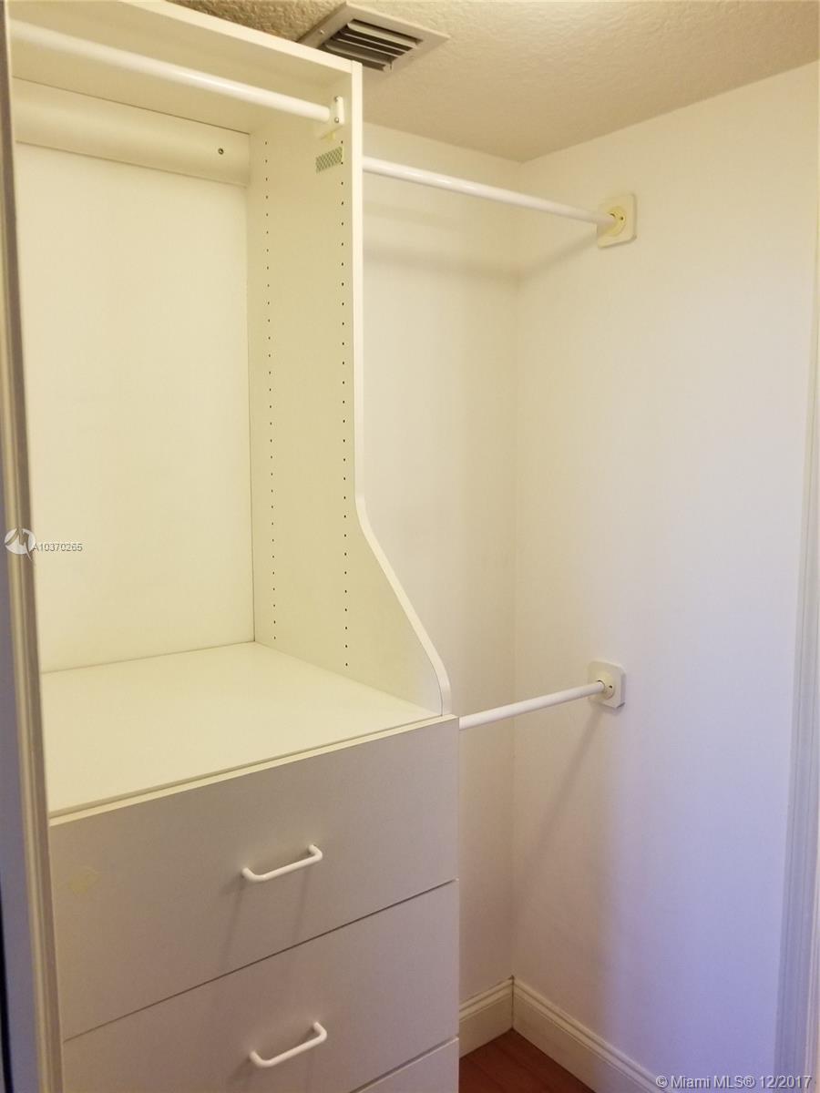 DIXIE GROVE - Residential Lease