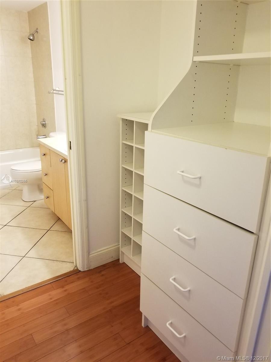 DIXIE GROVE - Residential Lease