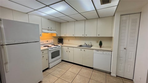 Photo of 251 SW 132nd Way #410H, Pembroke Pines, FL 33027 (MLS # A12098850)