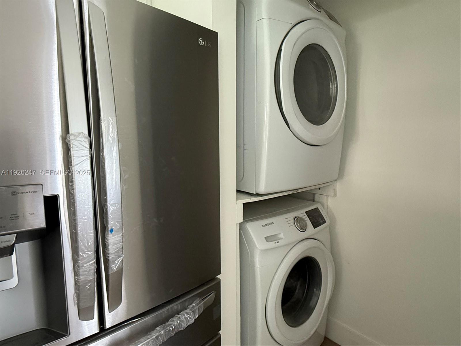 WOODGATE CONDOMINIUM 36 - Residential Lease