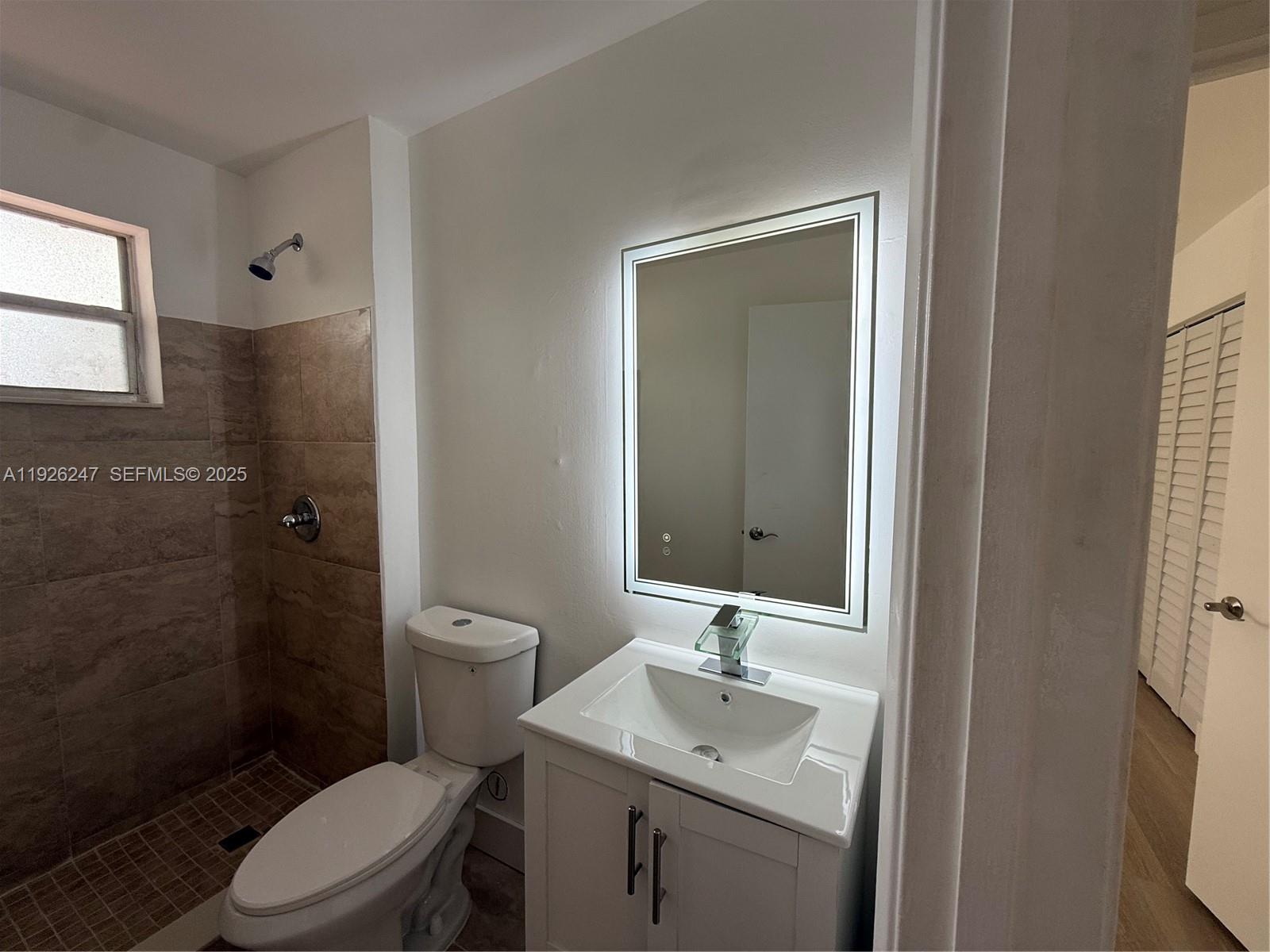 WOODGATE CONDOMINIUM 36 - Residential Lease