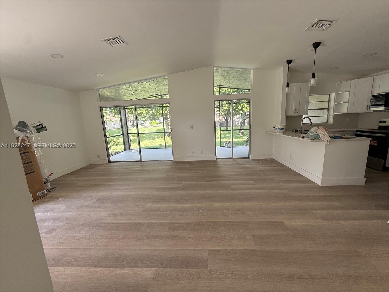 WOODGATE CONDOMINIUM 36 - Residential Lease