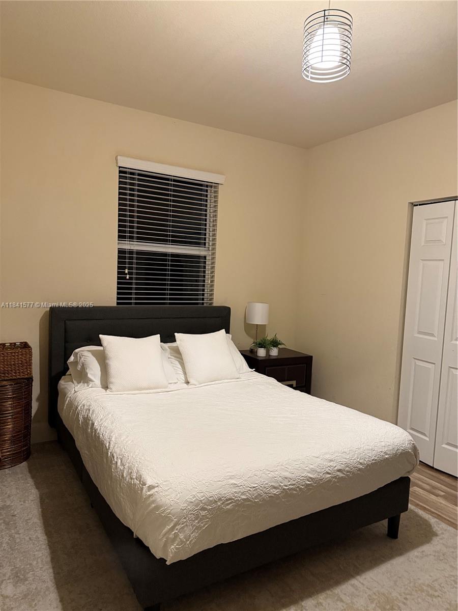 KENDALL COMMONS RESIDENTI - Residential