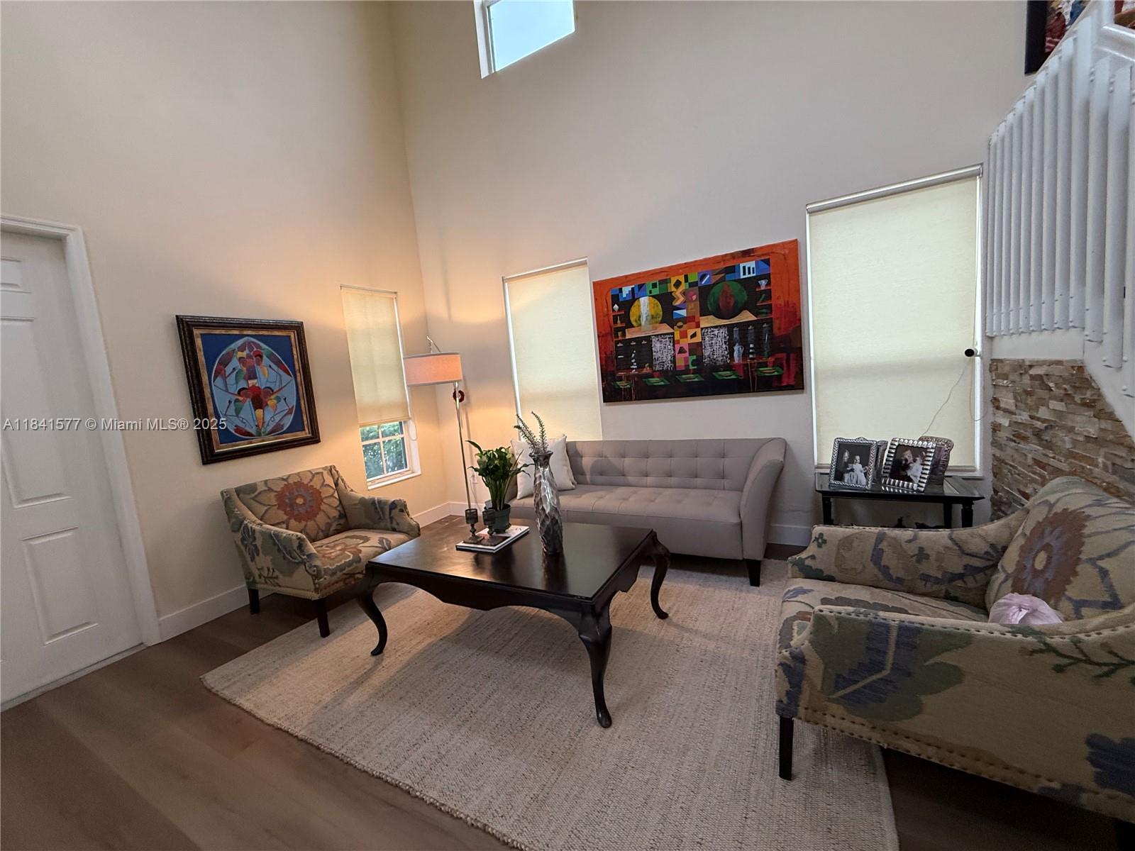 KENDALL COMMONS RESIDENTI - Residential