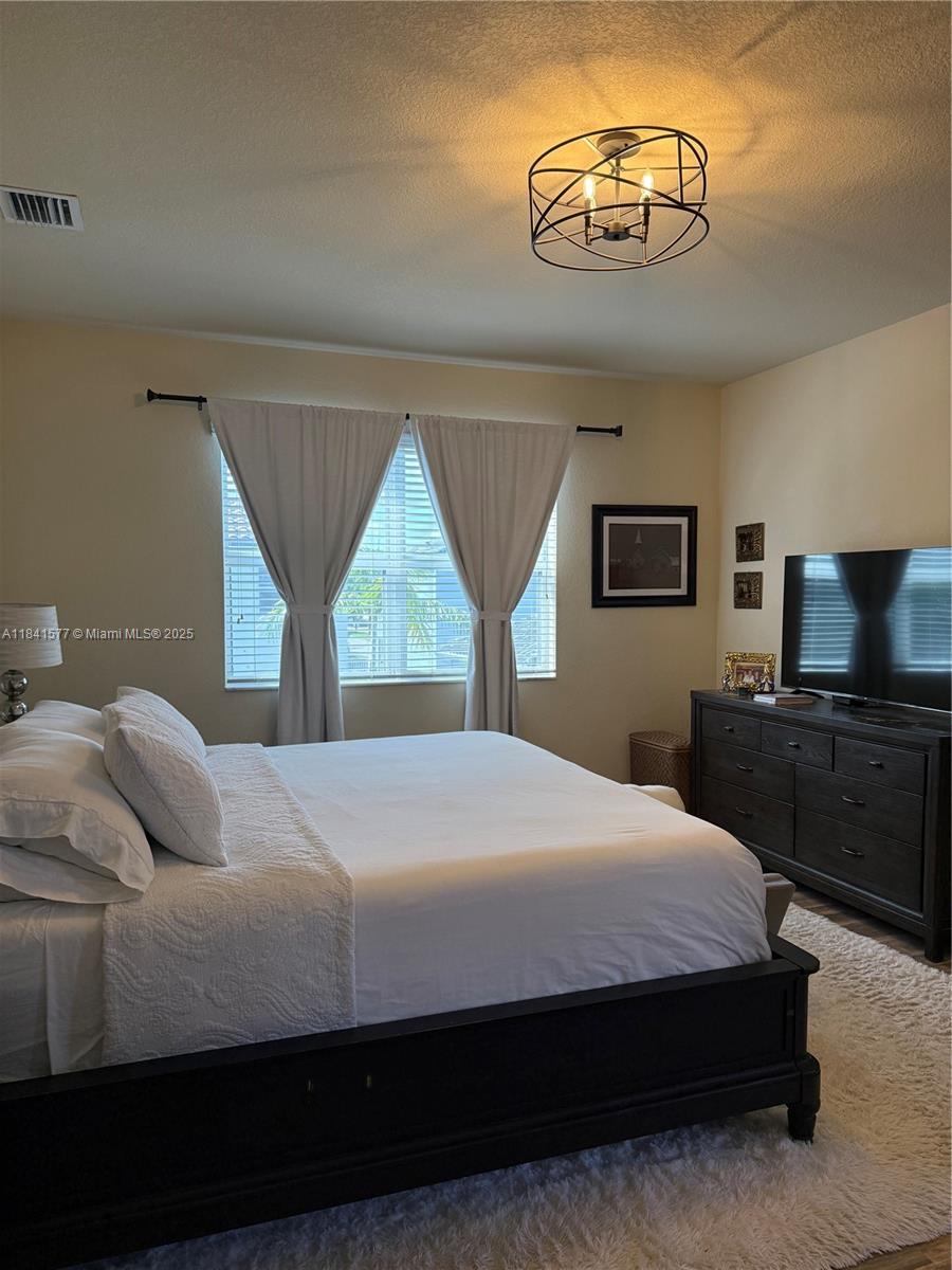 KENDALL COMMONS RESIDENTI - Residential