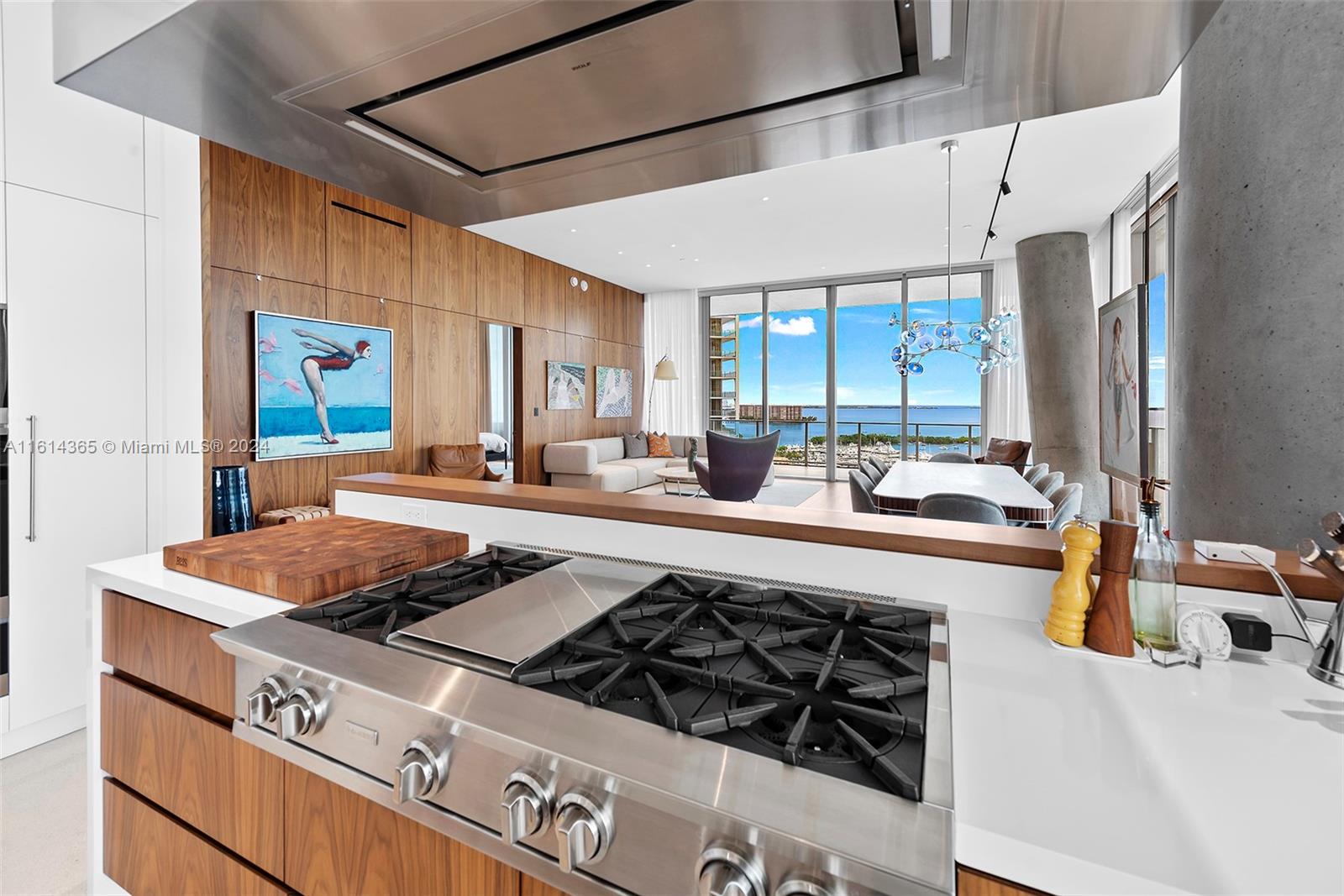 DINNER KEY - Residential