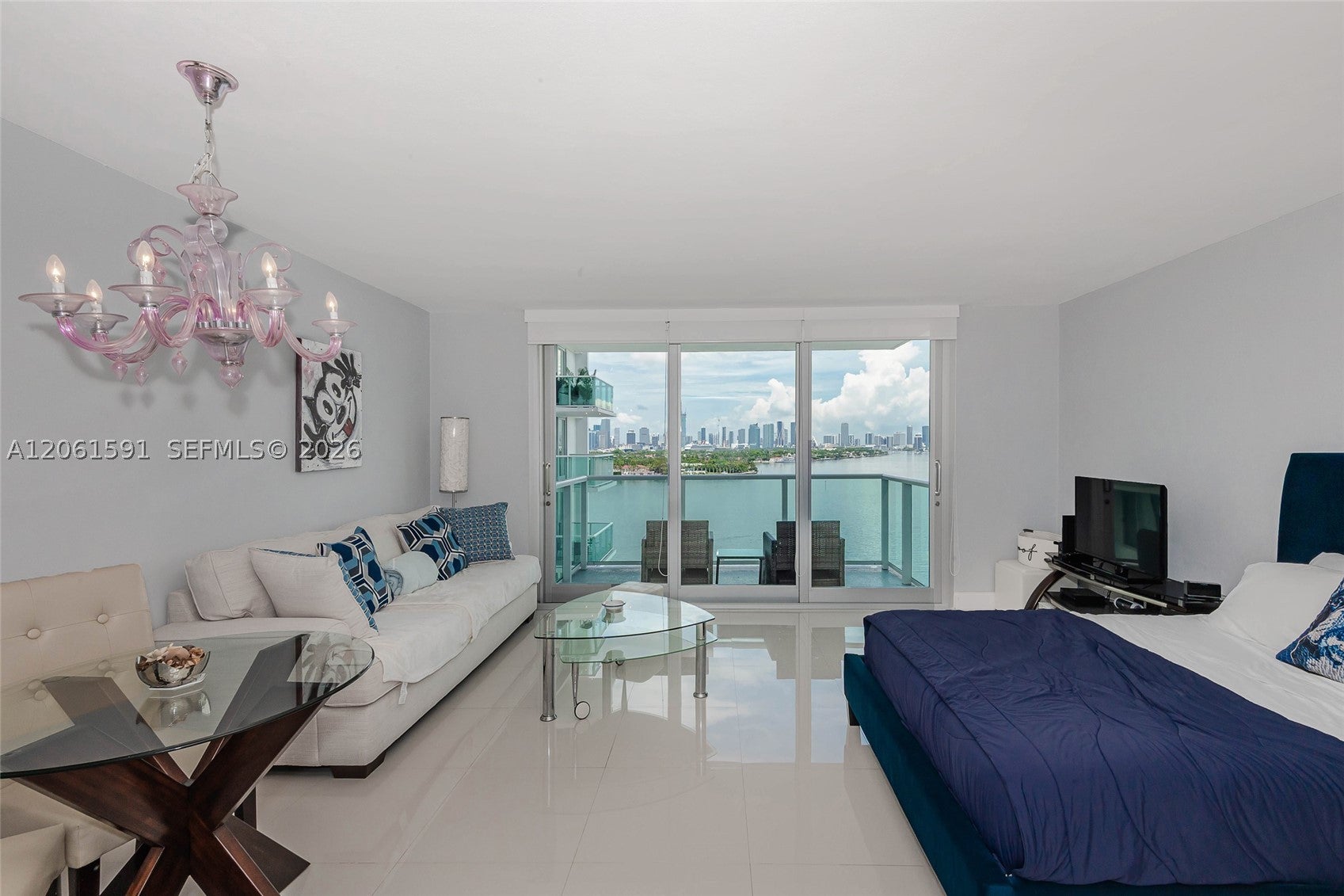 1000 West Ave 1220