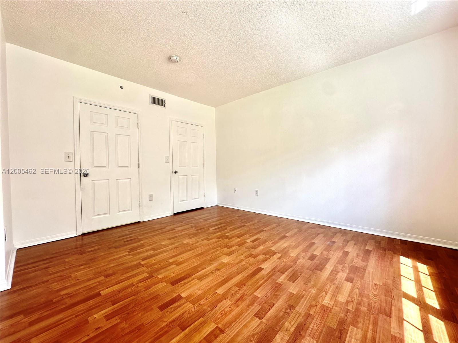 MARQUESA CONDO - Residential