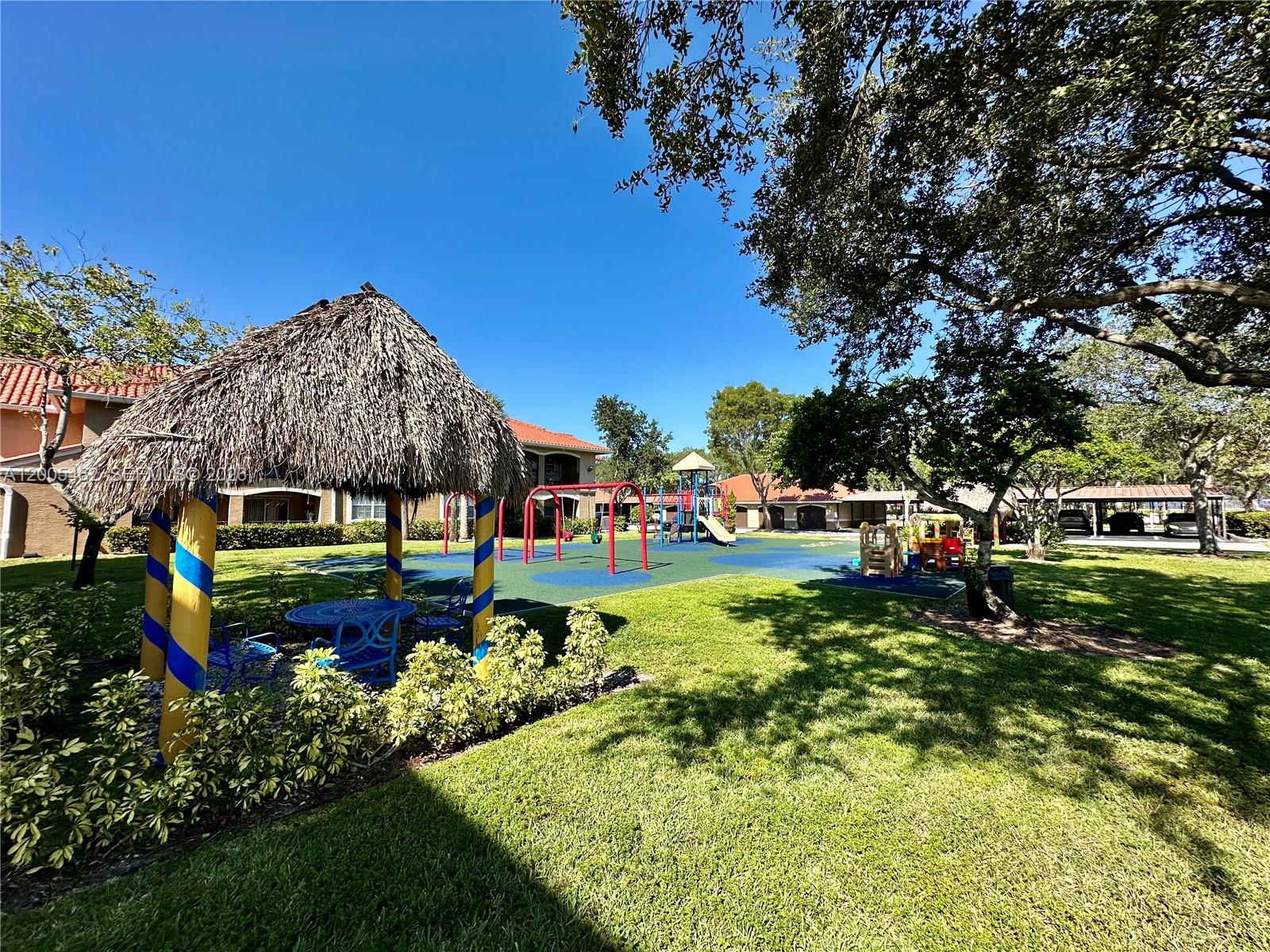 MARQUESA CONDO - Residential