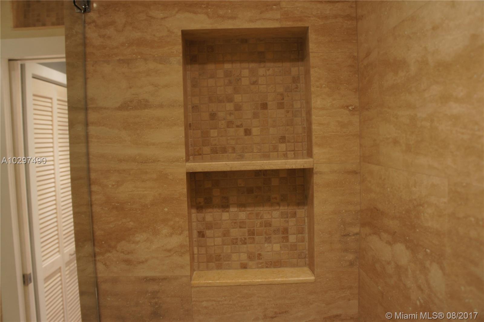 VILLAGE OF KINGS CREEK CO - Residential Lease