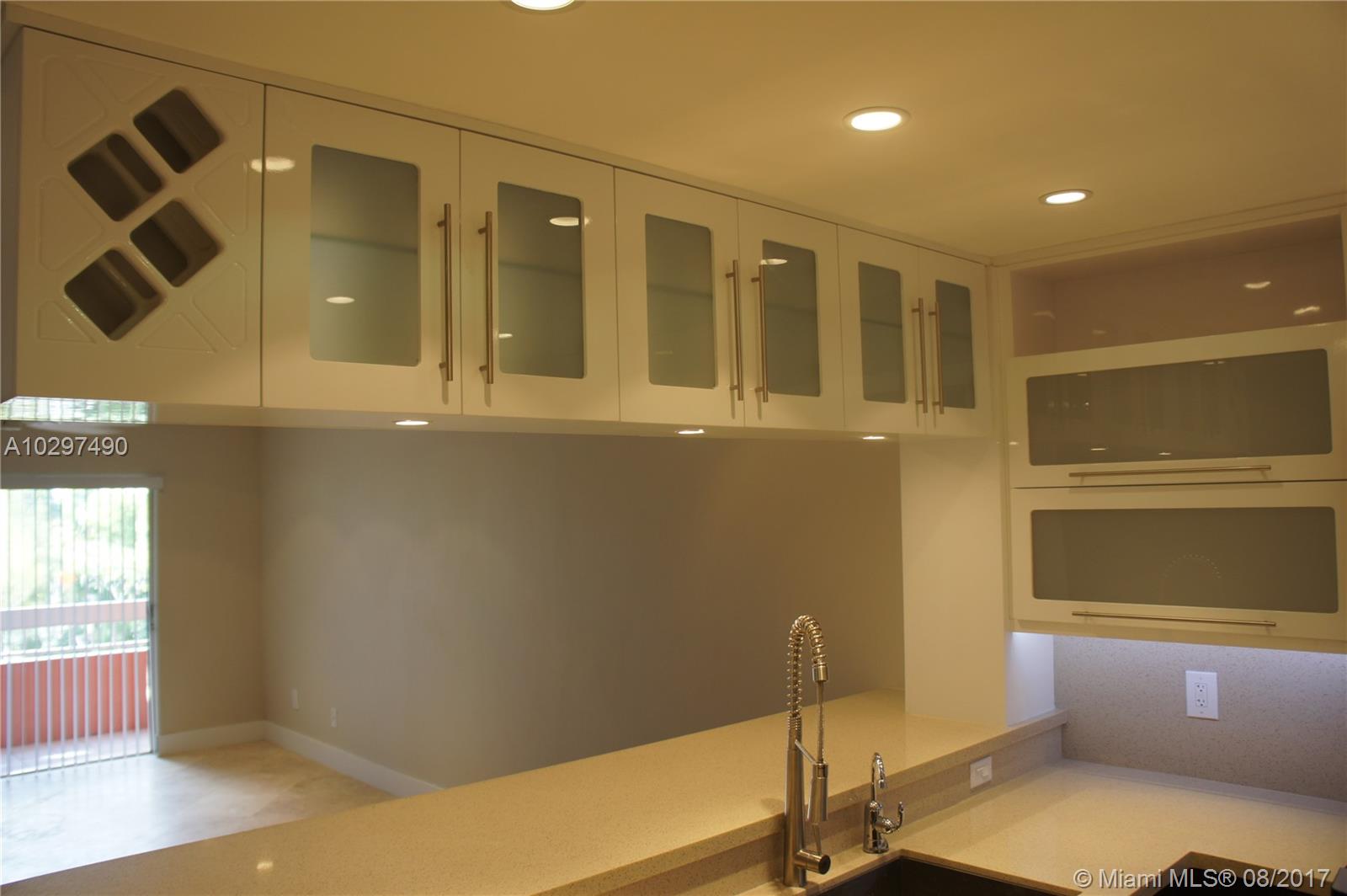 VILLAGE OF KINGS CREEK CO - Residential Lease