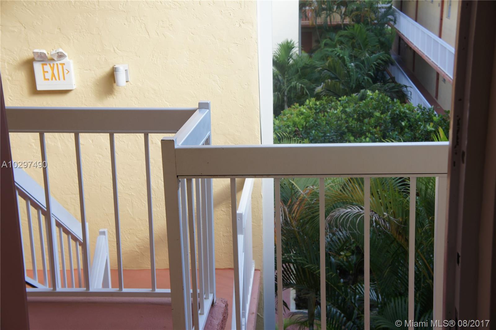 VILLAGE OF KINGS CREEK CO - Residential Lease