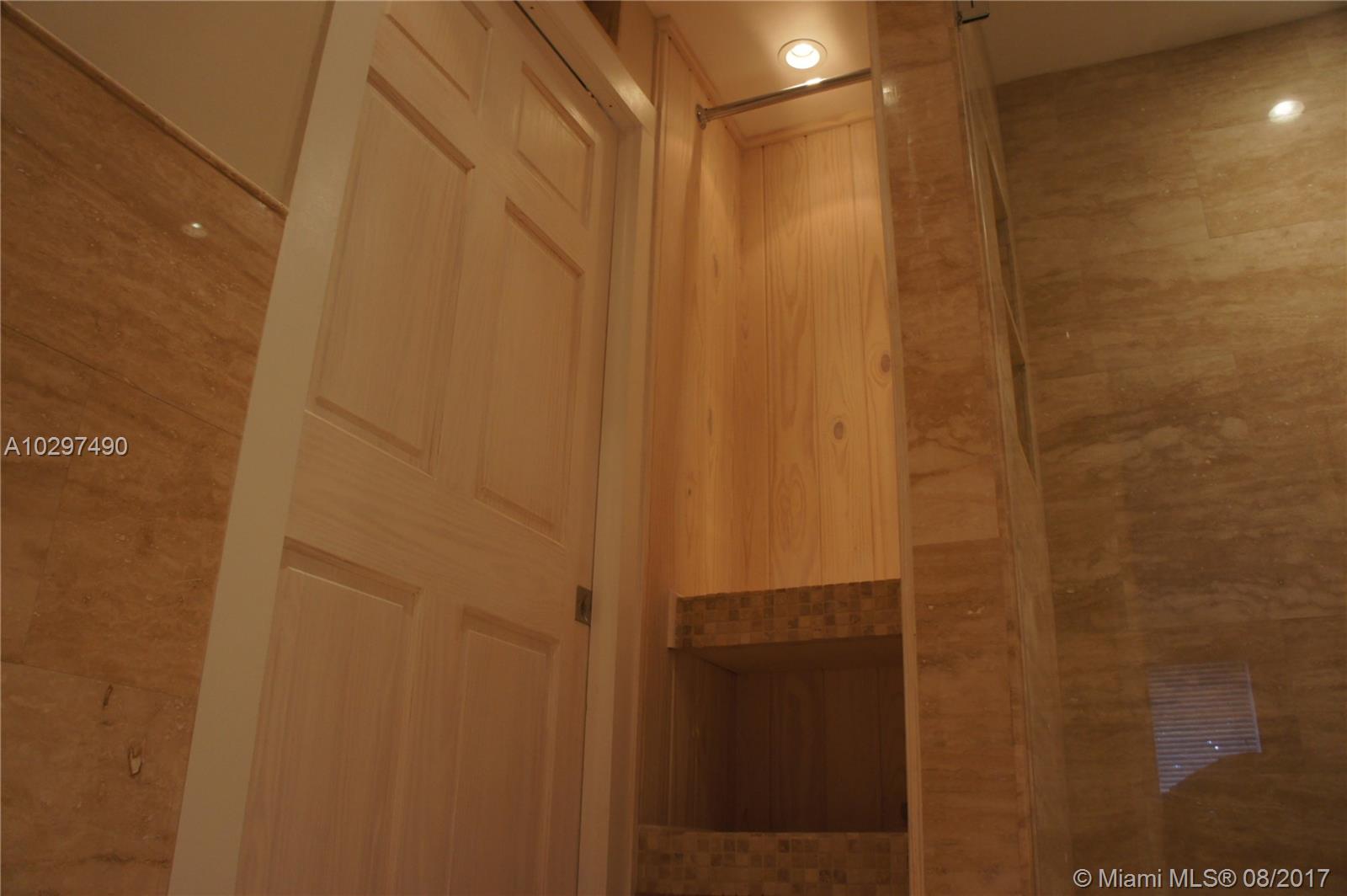 VILLAGE OF KINGS CREEK CO - Residential Lease