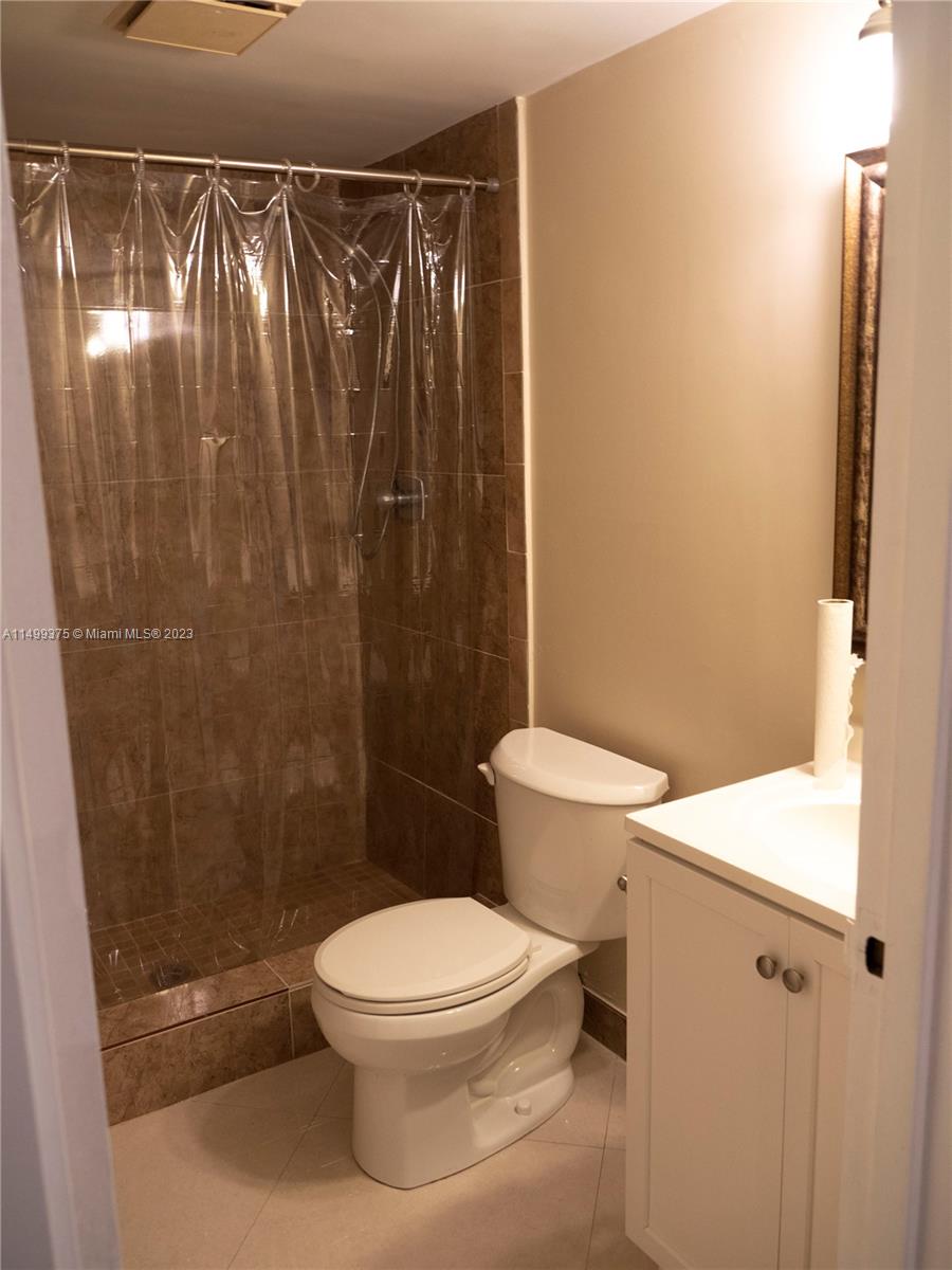 CYPRESS CHASE CONDO NO 1 - Residential Lease