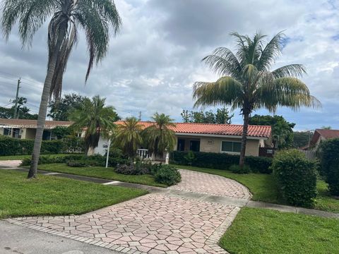 2001 N 41st Ave Hollywood FL 33021