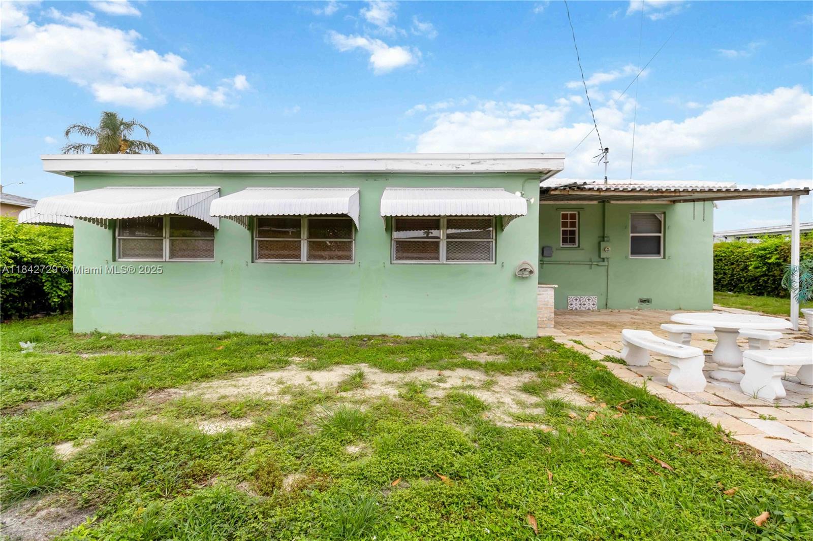 RICHMOND HEIGHTS - Residential