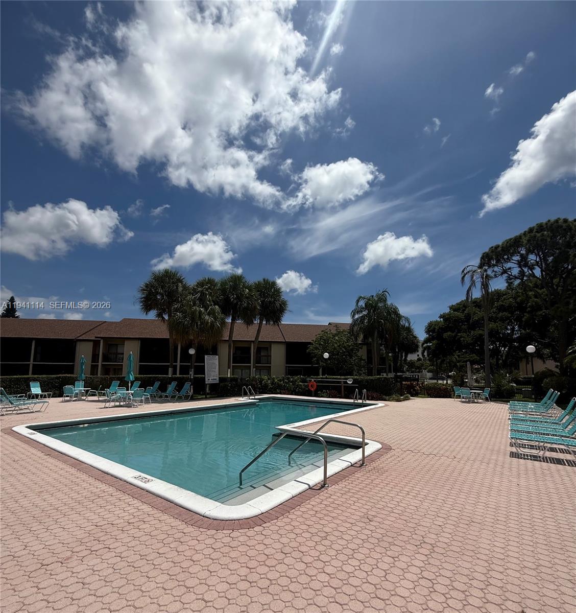 MEADOWRIDGE CONDO - Residential