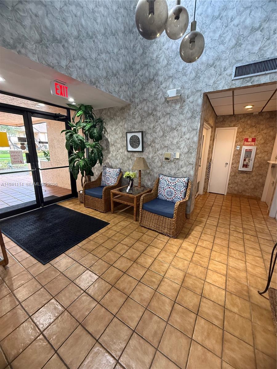 MEADOWRIDGE CONDO - Residential