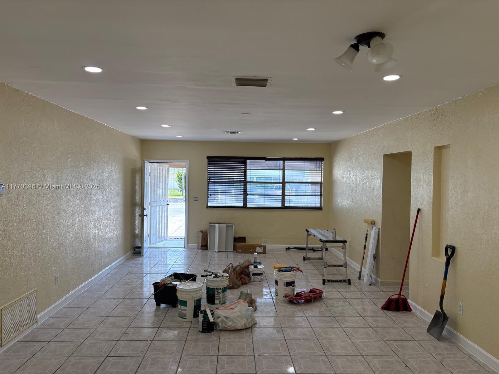 Rental Property at 1020 Ne 163rd St, North Miami Beach, Miami-Dade County, Florida - Bedrooms: 6 
Bathrooms: 2  - $4,000 MO.