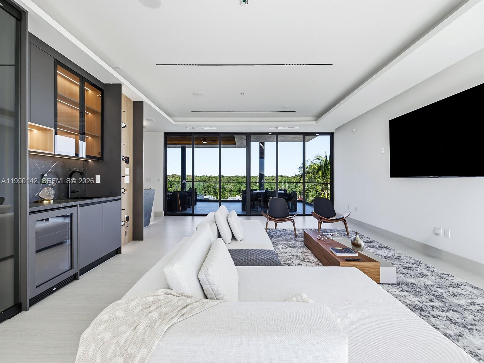 OCEAN ISLE ESTATE - Residential