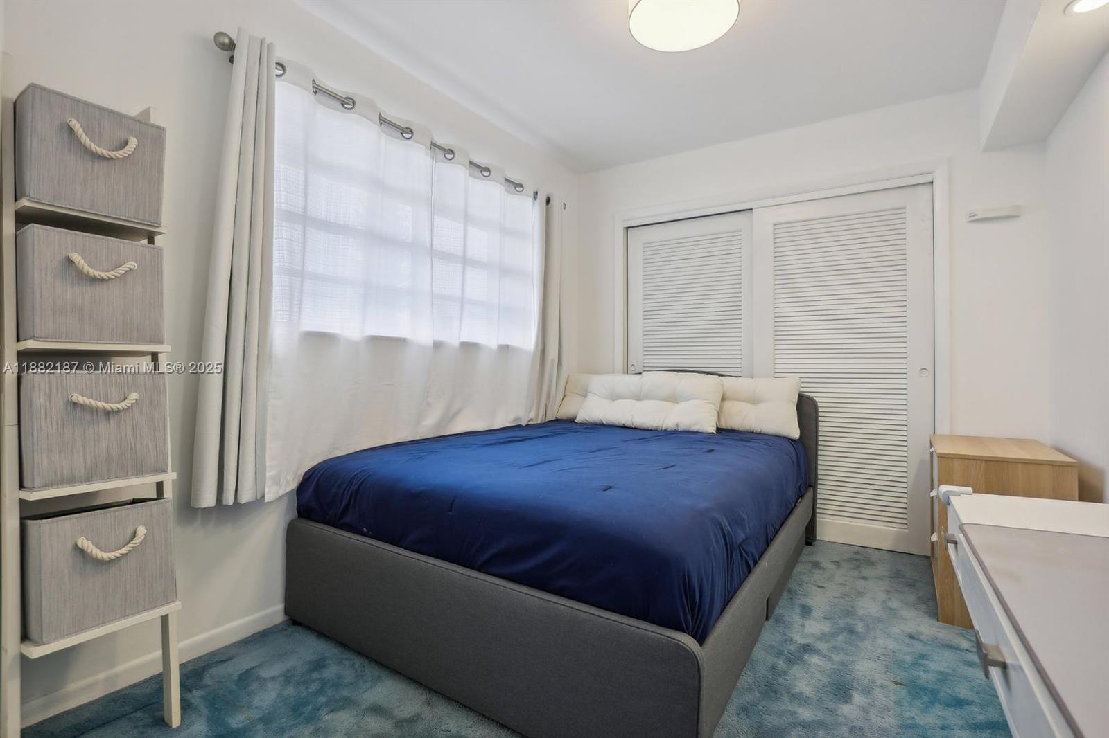 GOLDEN WEST CONDO - Residential