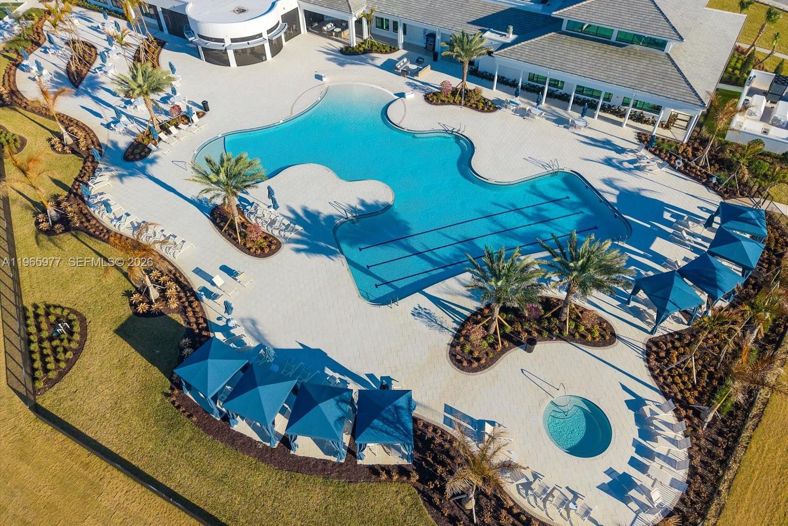 Astor Creek Golf & Country - Residential