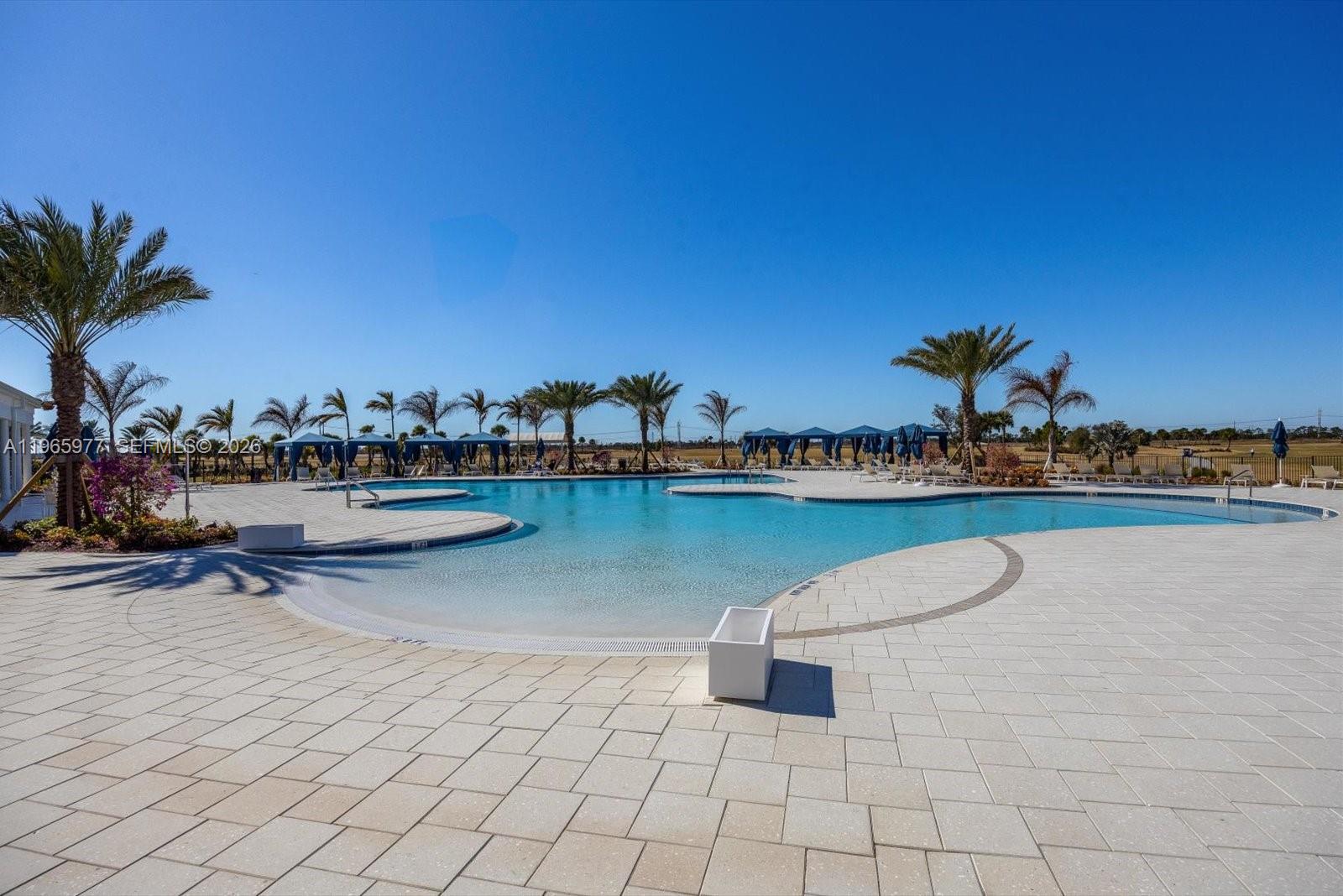 Astor Creek Golf & Country - Residential