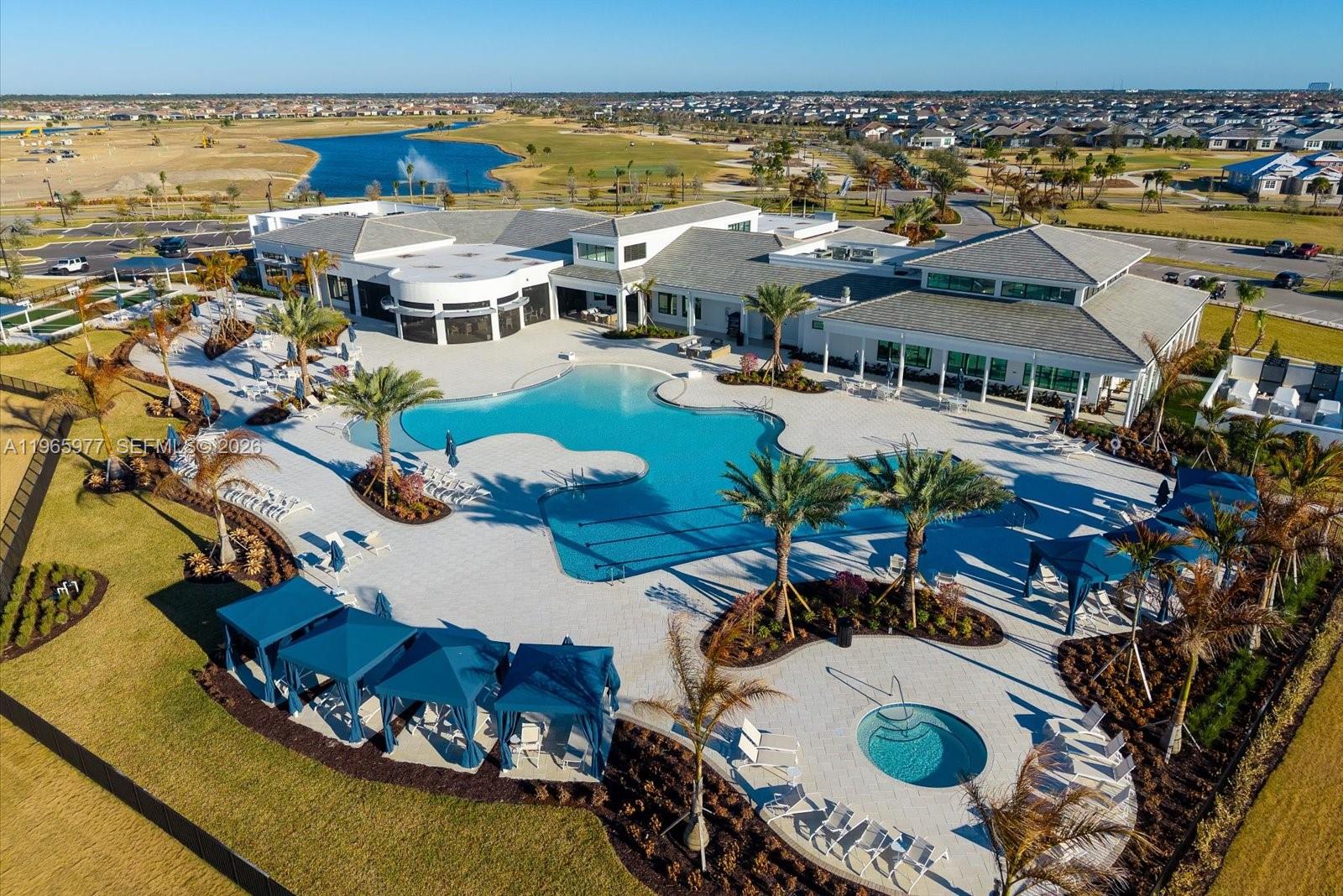 Astor Creek Golf & Country - Residential