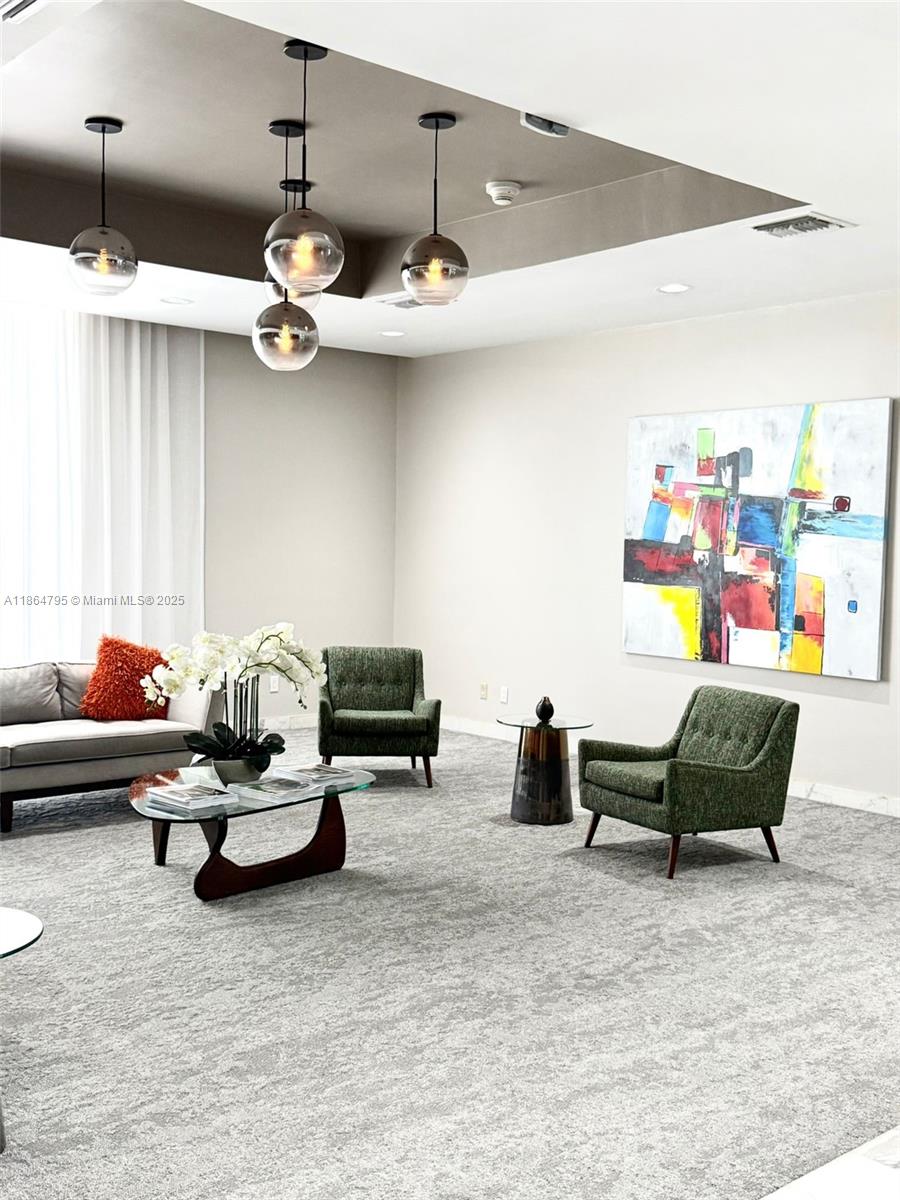 FOUR WINDS CONDO - Residential