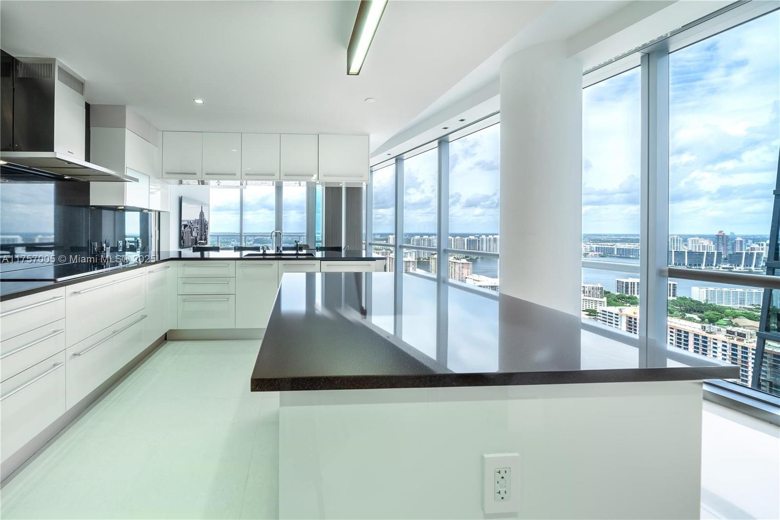 JADE OCEAN CONDO - Residential