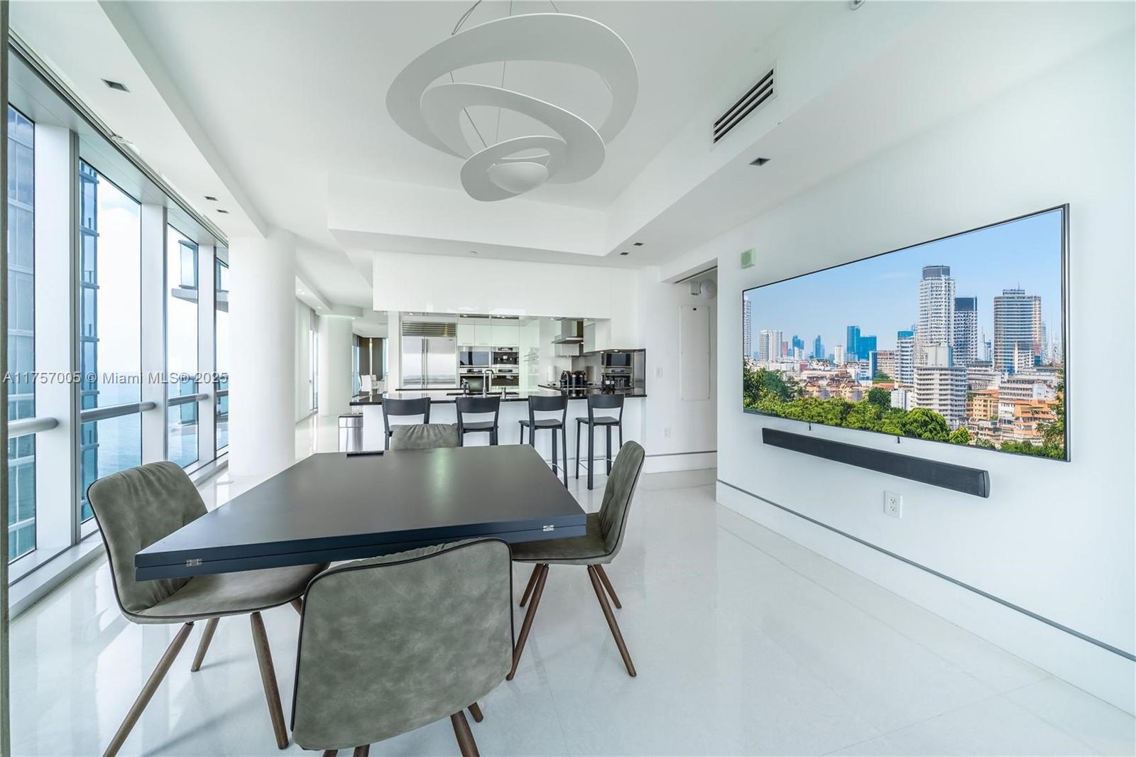 JADE OCEAN CONDO - Residential