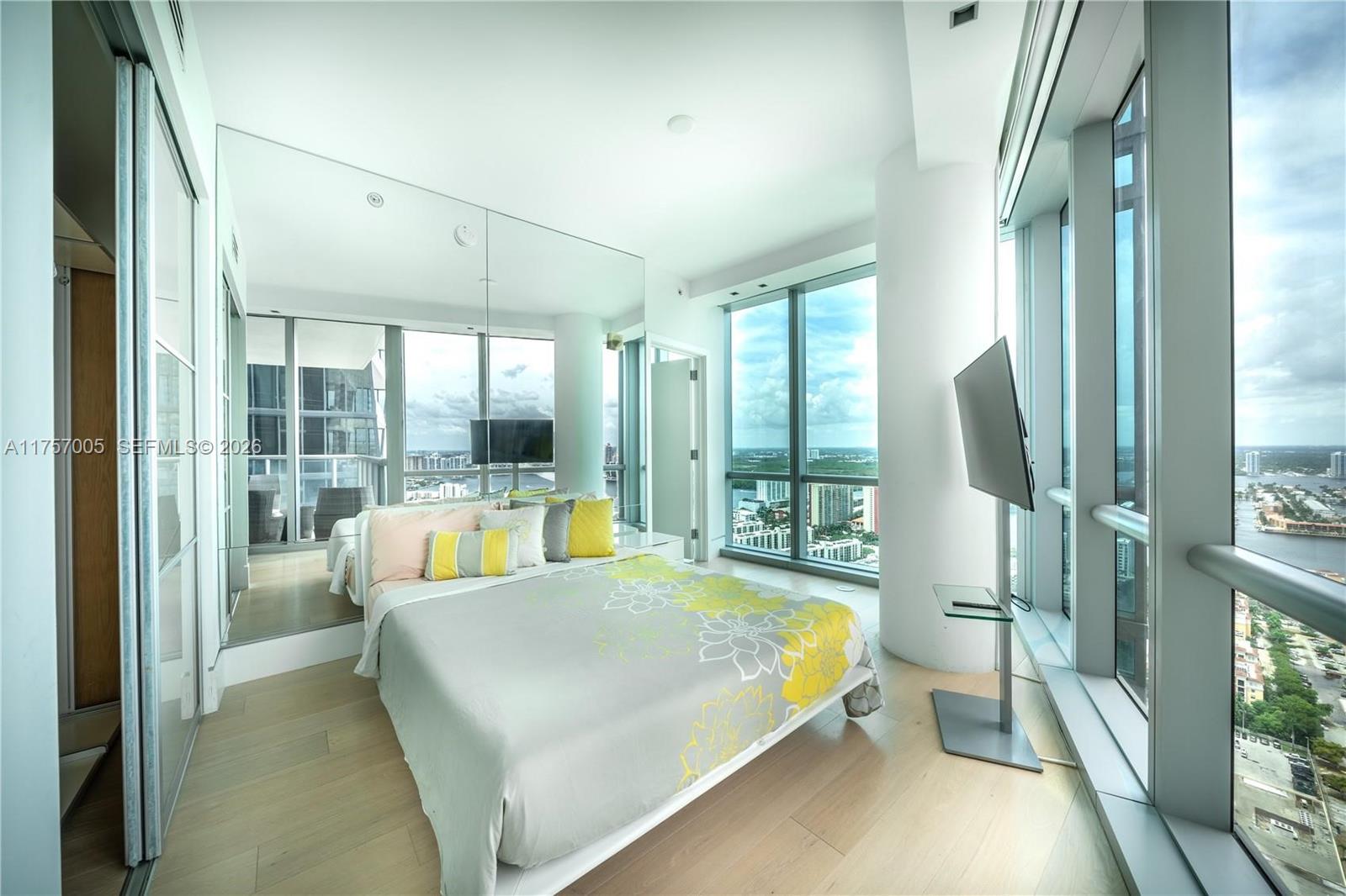 JADE OCEAN CONDO - Residential