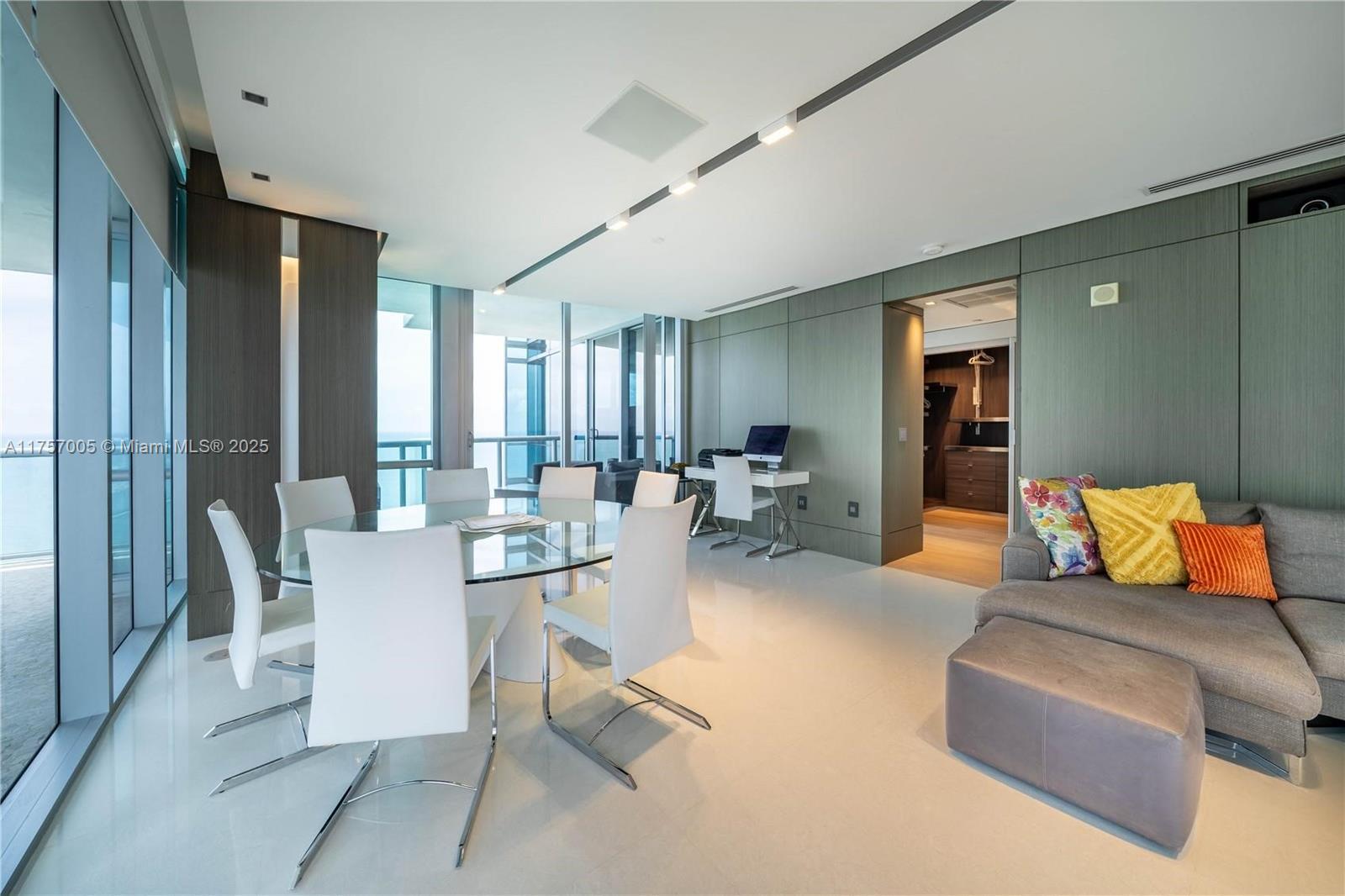 JADE OCEAN CONDO - Residential