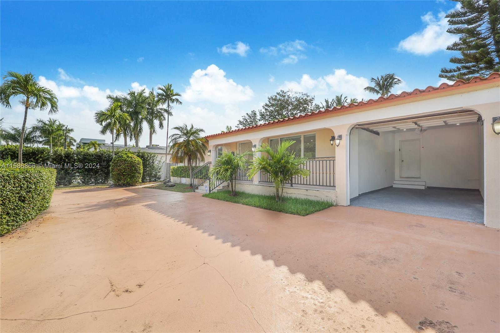 HIBISCUS ISLAND - Residential