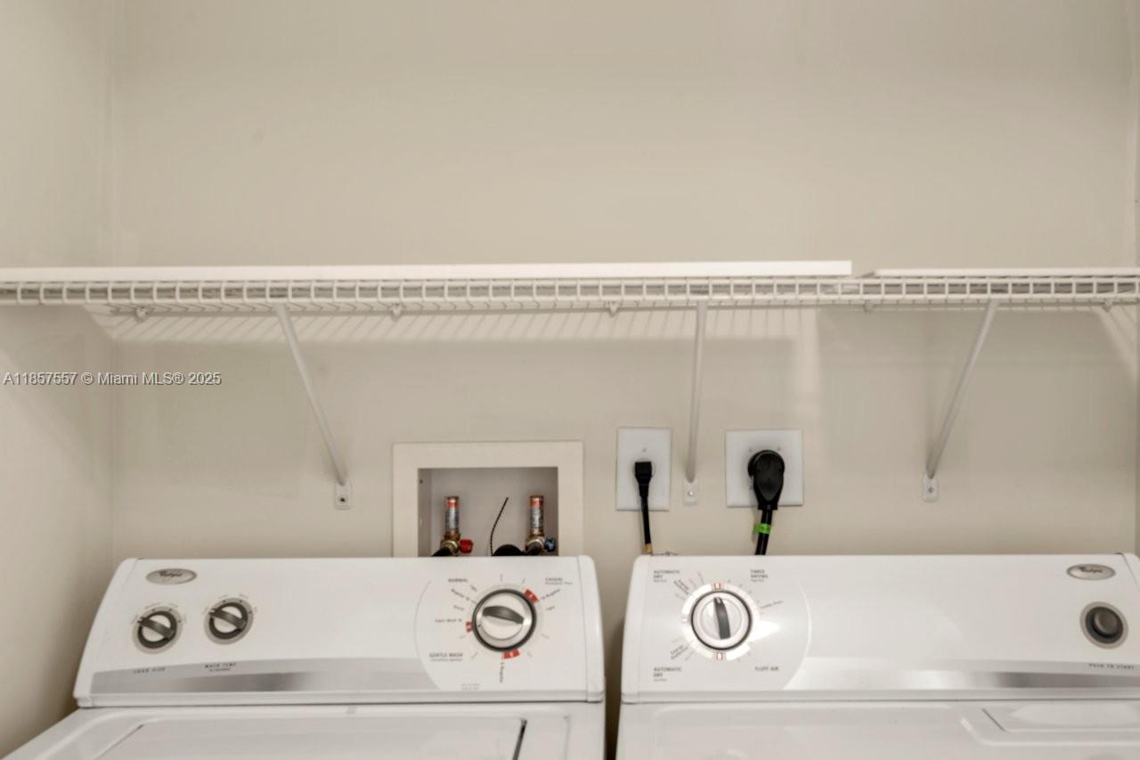 VERANDA CONDO - Residential Lease