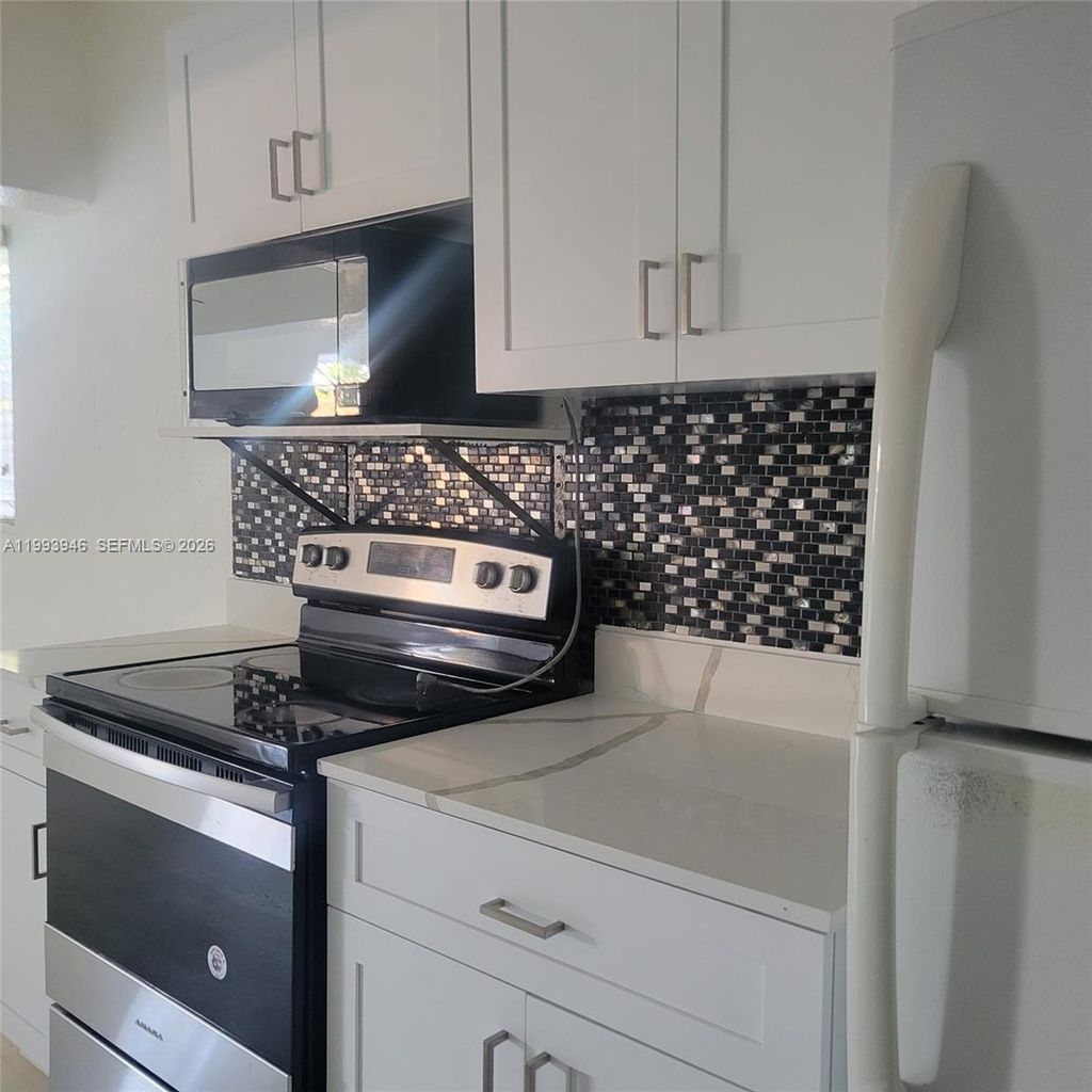 Photo of 715 SW 6th St #2, Dania Beach, FL 33004 (MLS # A11993946)