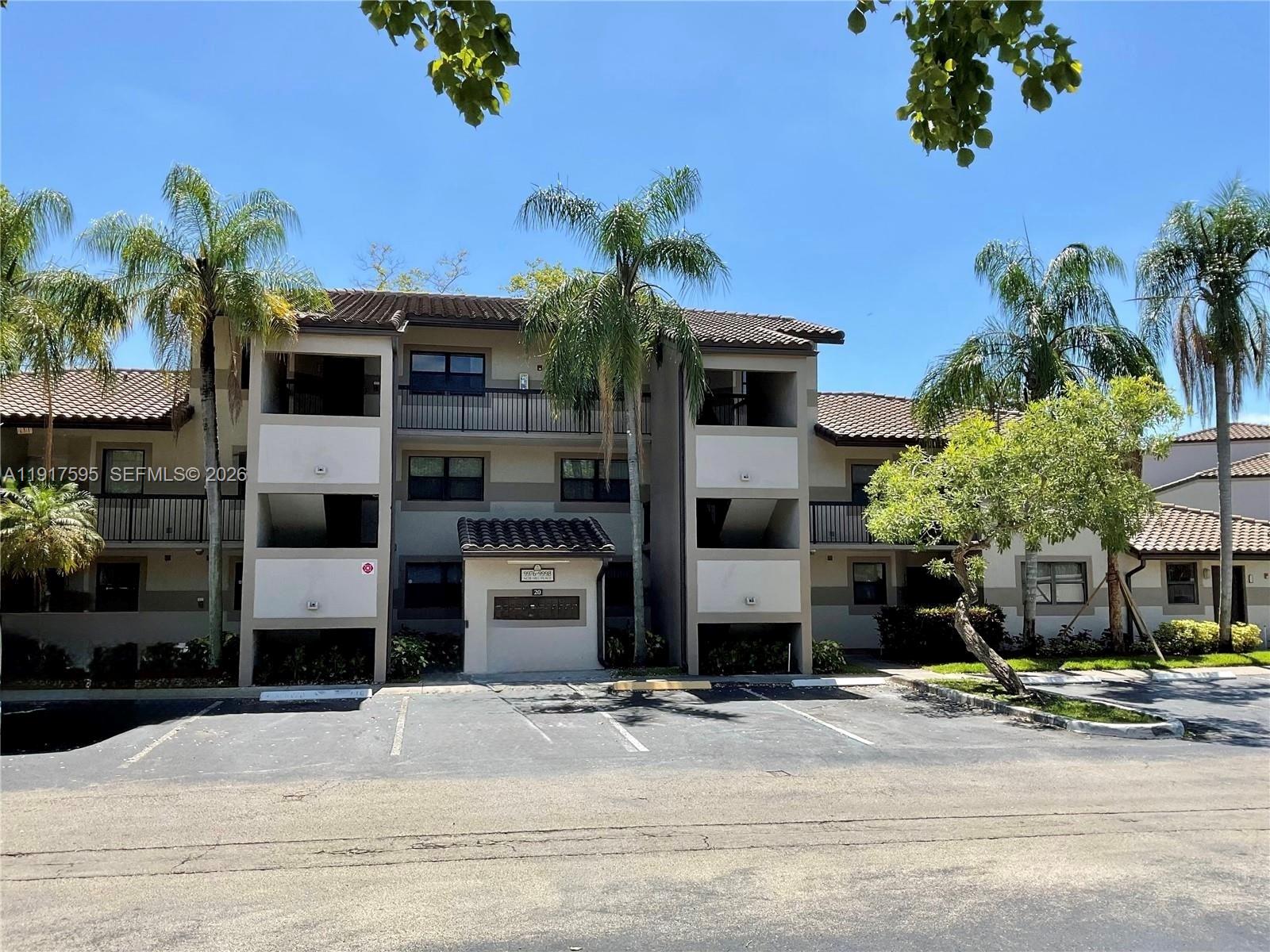 VILLAS DE VENEZIA CONDO - Residential