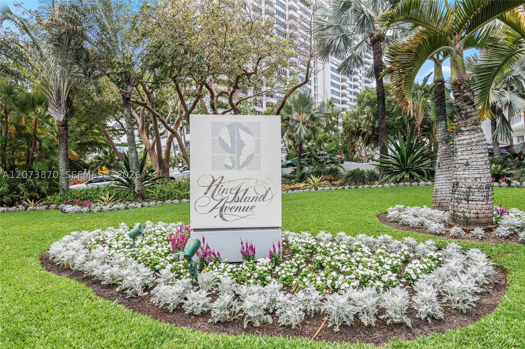 9 Island Ave 2207