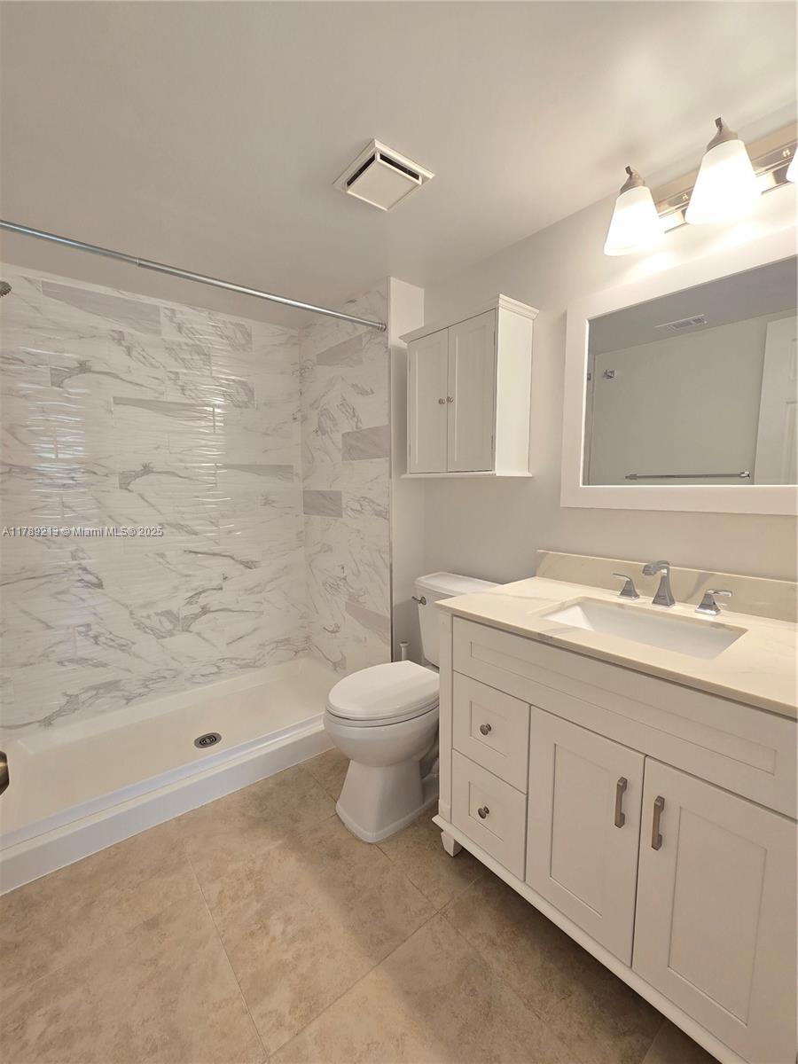 8977 Wiles Rd 304