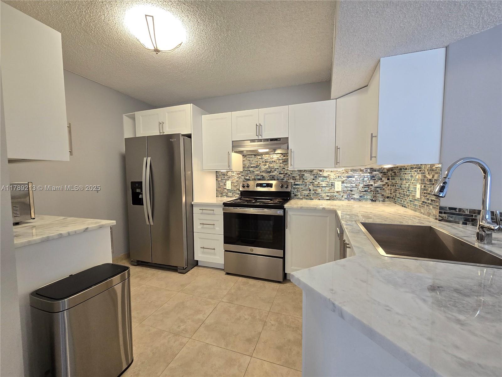 8977 Wiles Rd 304