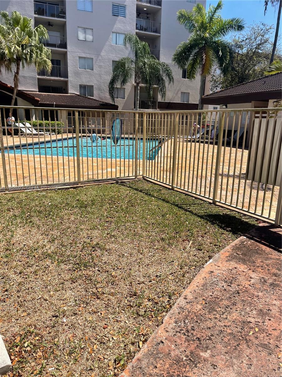 KENDALL LAKE TOWERS CONDO - Residential Lease