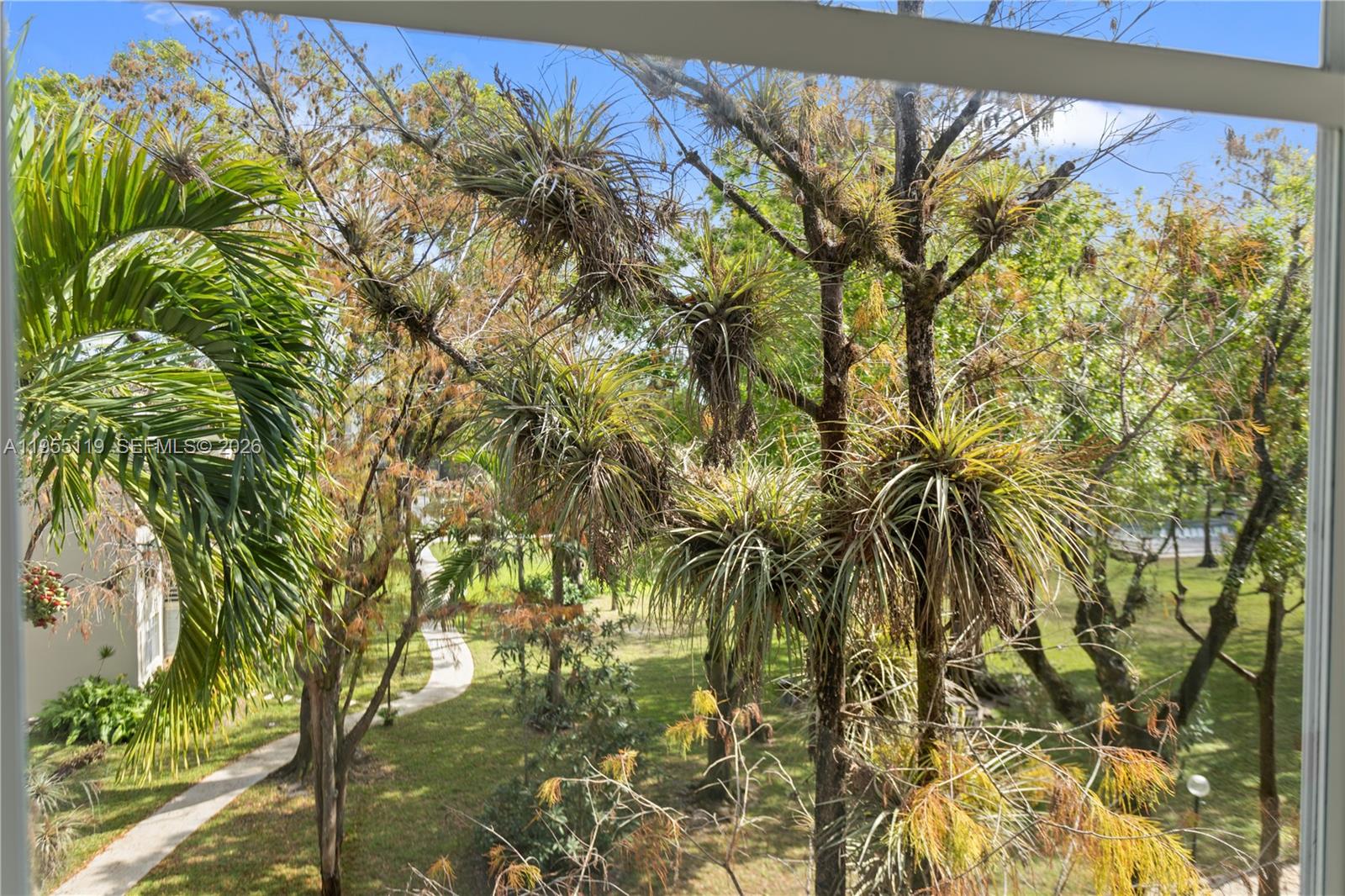 CYPRESS CHASE CONDO NO 1 - Residential