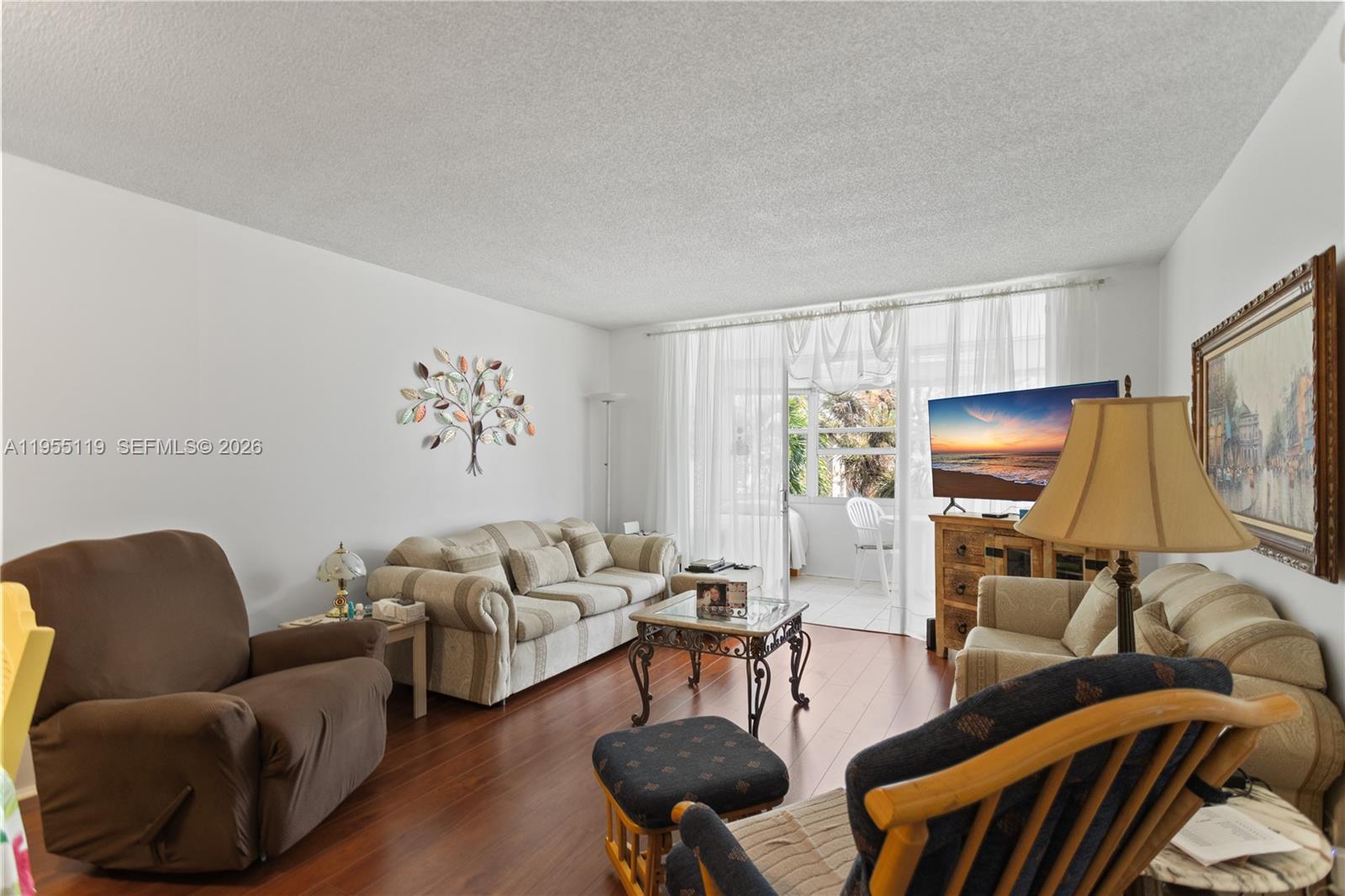 CYPRESS CHASE CONDO NO 1 - Residential