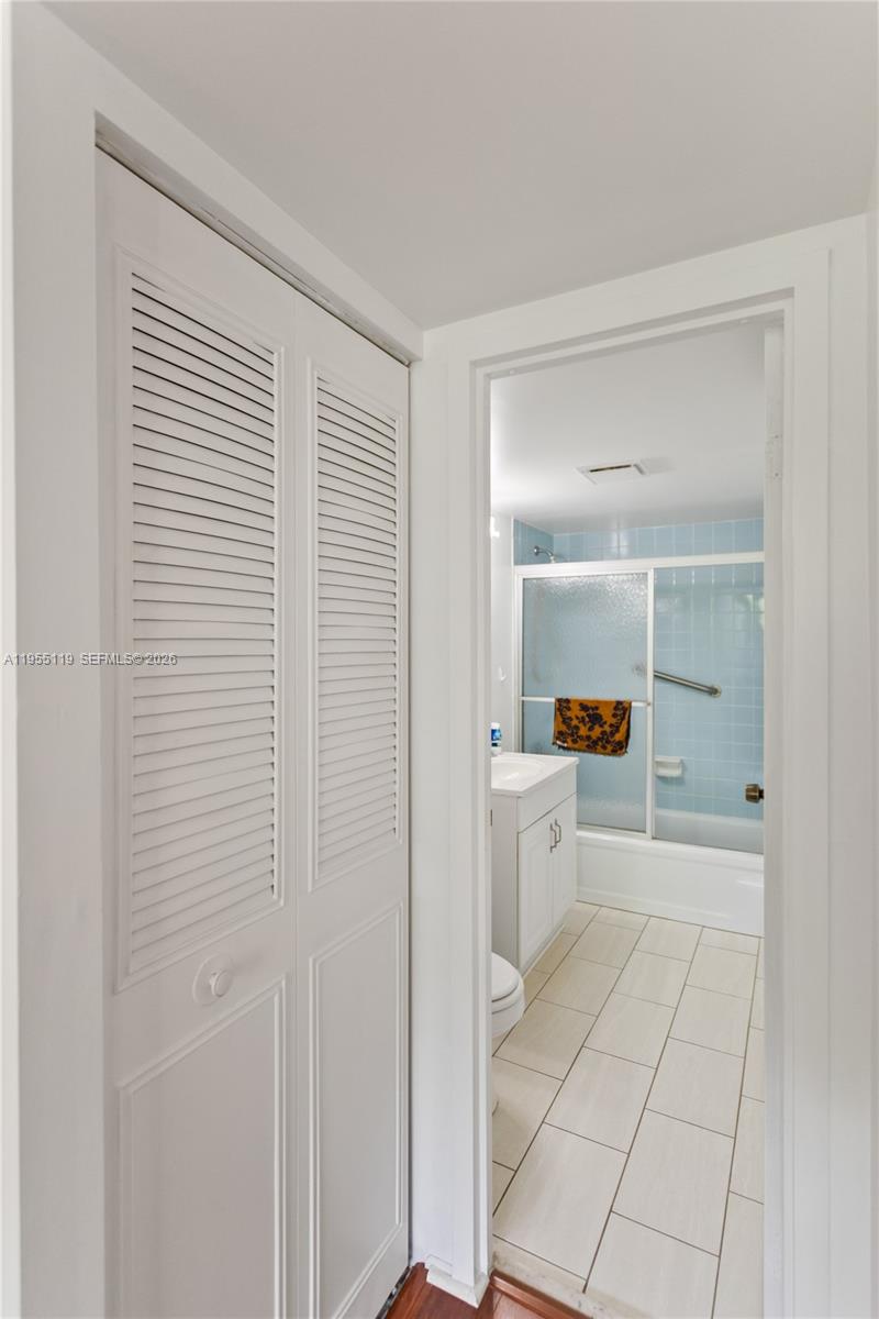 CYPRESS CHASE CONDO NO 1 - Residential