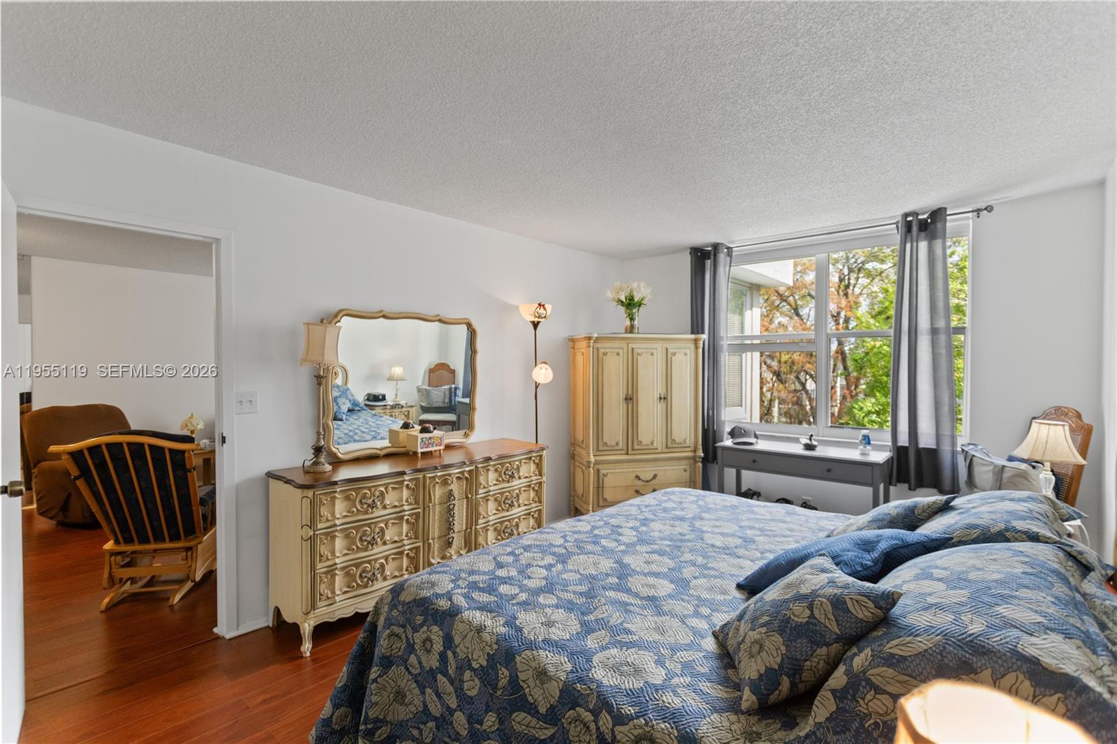 CYPRESS CHASE CONDO NO 1 - Residential