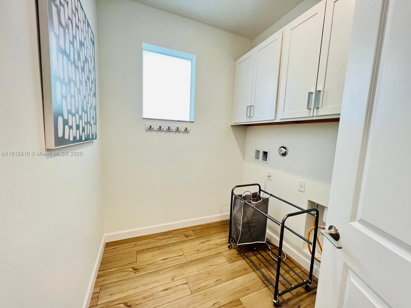 ARDEN PUD POD D SOUTHEAST - Residential Lease