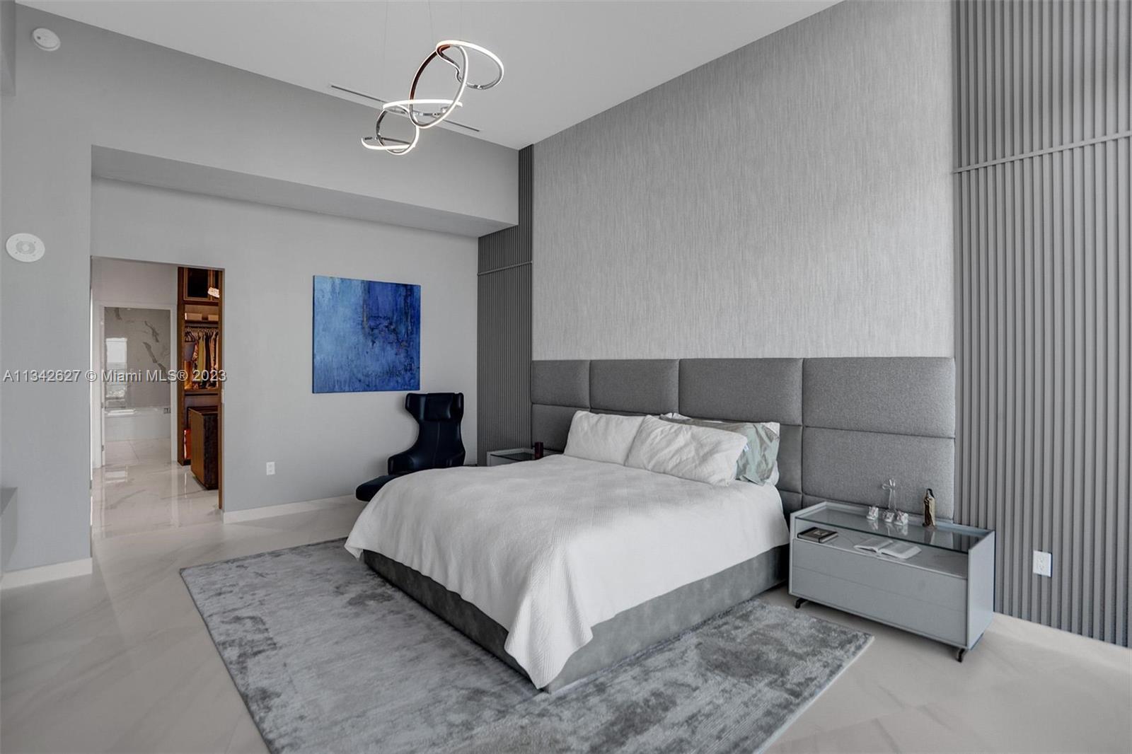 PRIVE CONDO - Residential