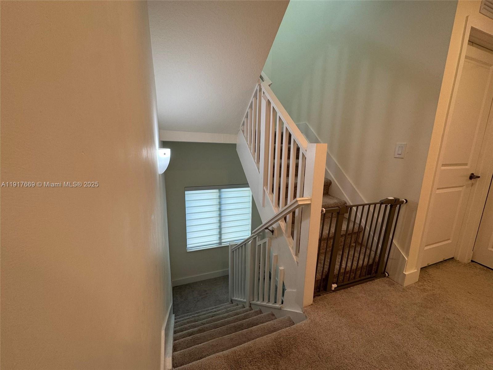 DOWNTOWN DORAL SOUTH PHAS - Residential